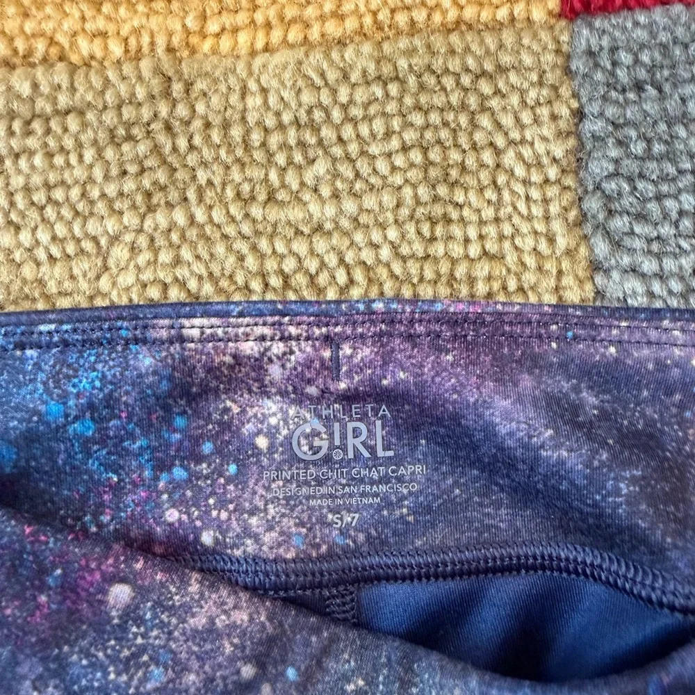 Athleta Girl Printed Chit Chat Capri Leggings Galaxy Pattern Girls Kids Size S/7